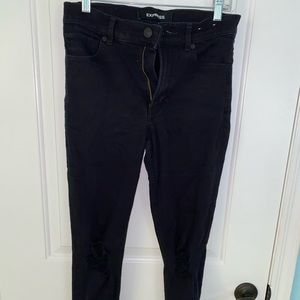 Black ripped skinny jeans